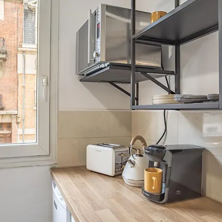 Julia Home, Madamedemconciergerie Reims