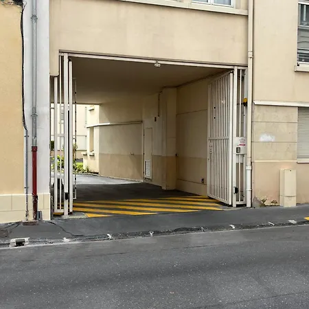 Julia Home, Madamedemconciergerie * Reims